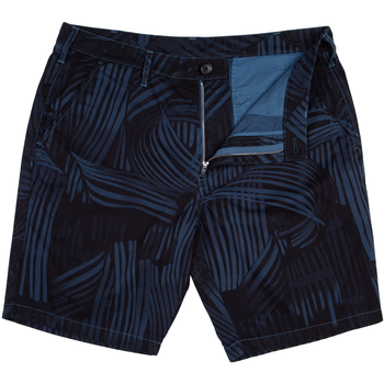 Standard Fit Ribbon Print Shorts